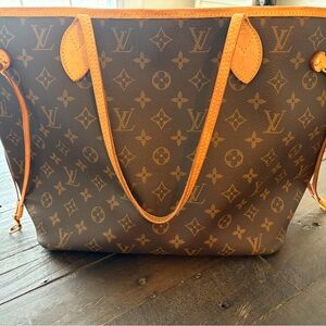 Louis Vuitton Neverfull MM